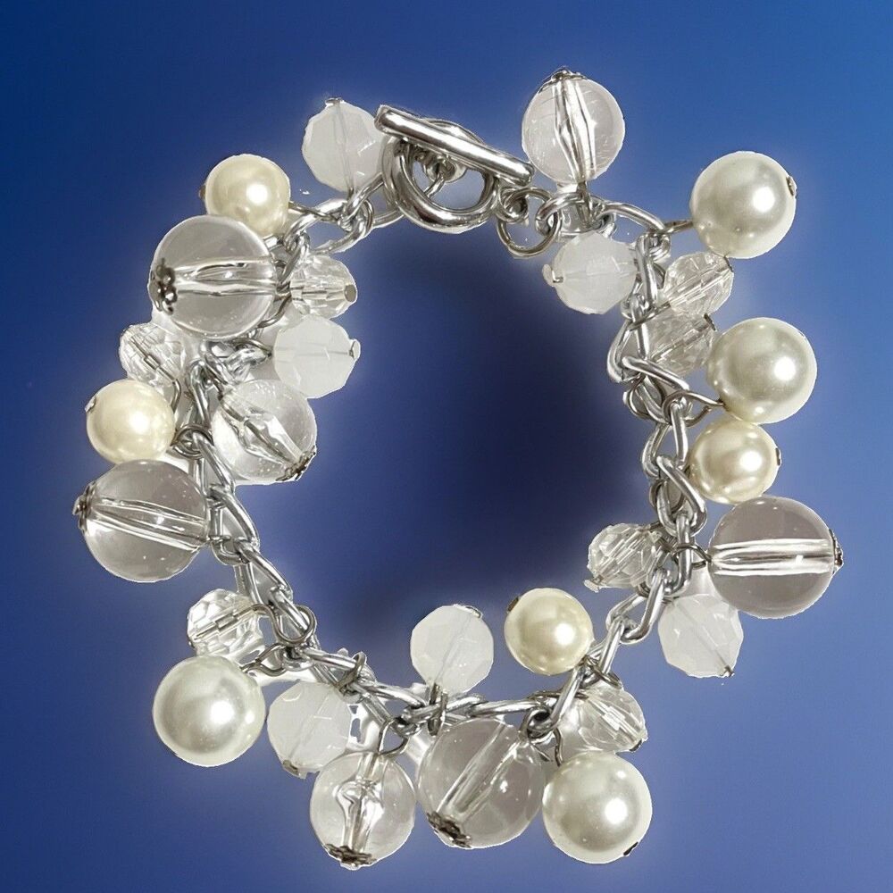 Bead Dangles Bracelet White Cream Silver Tone Chunky Chain Toggle Clasp Festive